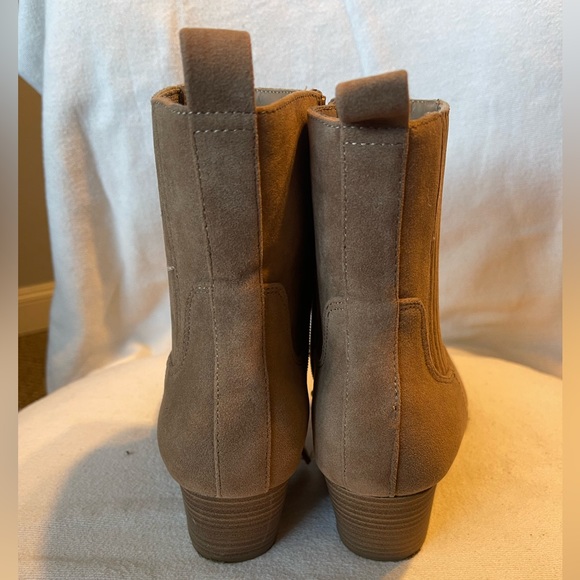 UNIVERSAL THREAD ANKLE BOOTS - Picture 6 of 6